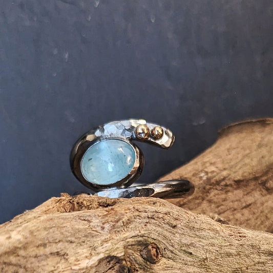 Spiral med Aquamarin