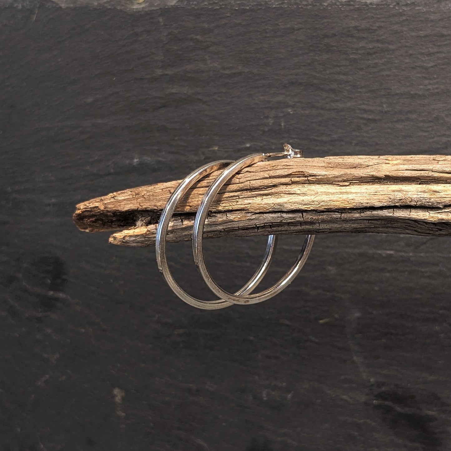 Edges Hoop medium.